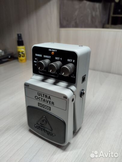 Педаль эффектов behringer (ultra octaver)