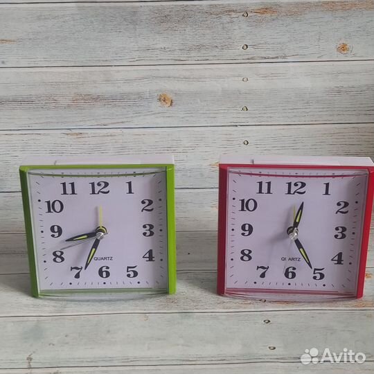 Часы будильник
