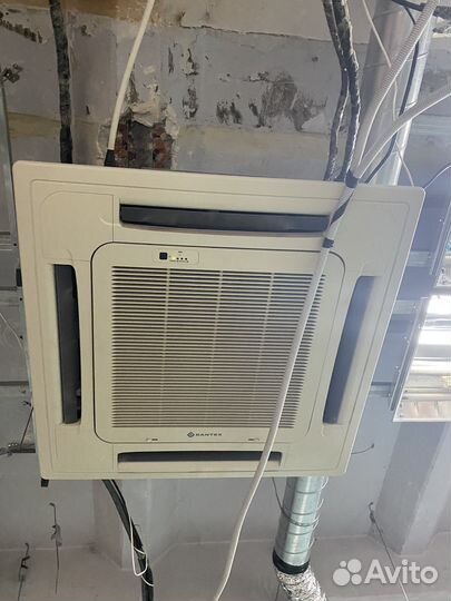 Кондиционер потолочный 