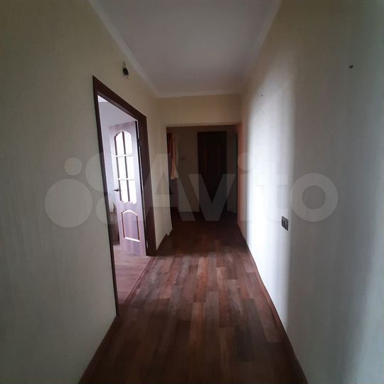 3-к. квартира, 72 м², 8/10 эт.