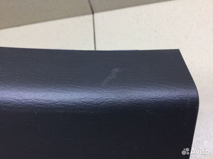 Крышка сиденья передняя правая Nissan Patrol Y62