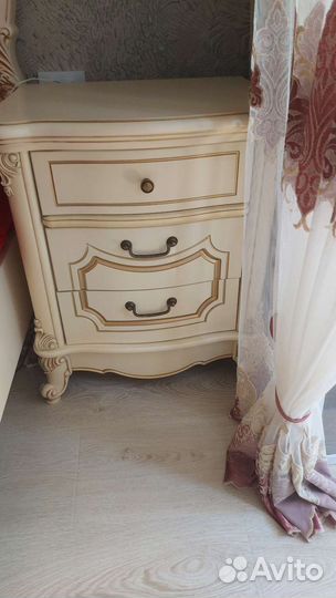 Спальный гарнитур