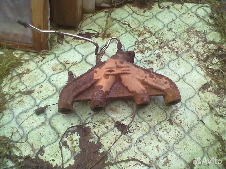 Выпускной коллектор Ауди 80, 100 кузов 44