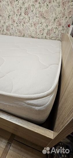 Кровать с матрасом бу 160x200