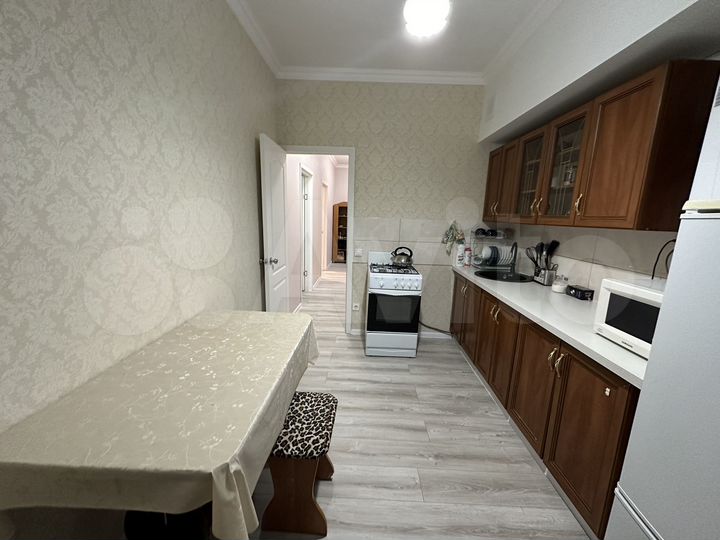 2-к. квартира, 47 м², 1/3 эт.