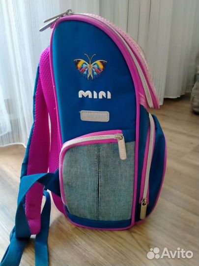 Ранец для девочки (портфель)
