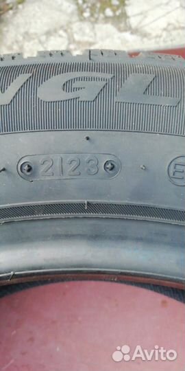 Triangle IcelynX TI501 215/60 R17 100T