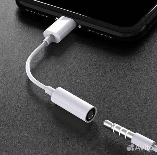 Переходник/адаптер Apple Lightning -mini jack 3,5
