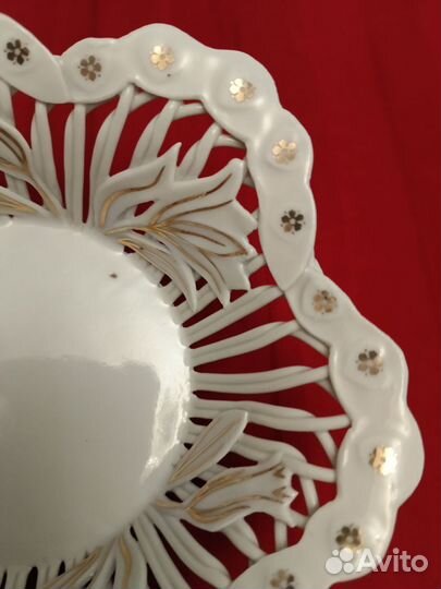 Конфетница плетёная,фарфор