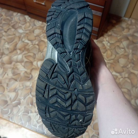 Кроссовки зимние asics gel-kahana 8