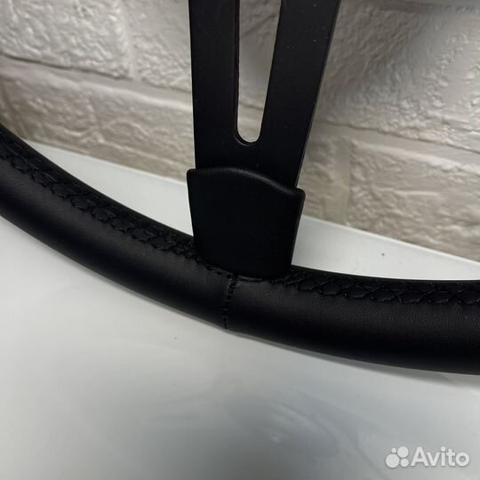 Спортивный руль Mountney