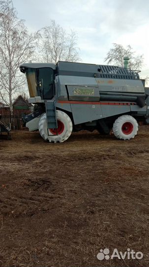 Комбайн Ростсельмаш Vector, 2005