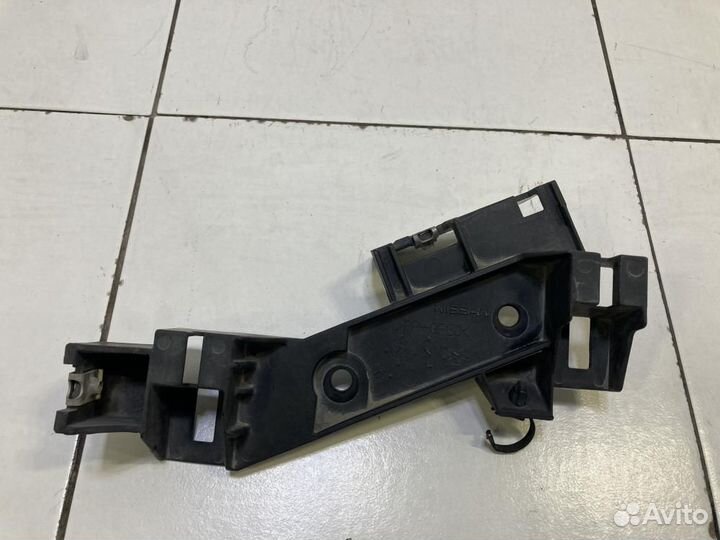 Кронштейн фары левый Infiniti EX EX37 J50