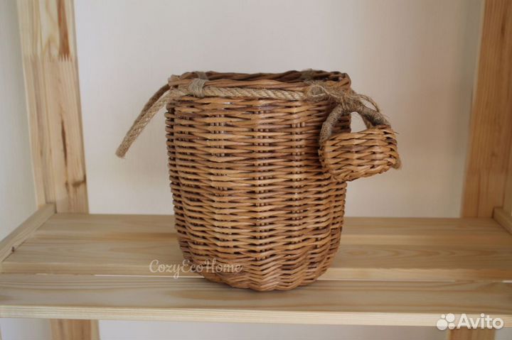 Корзина плетеная