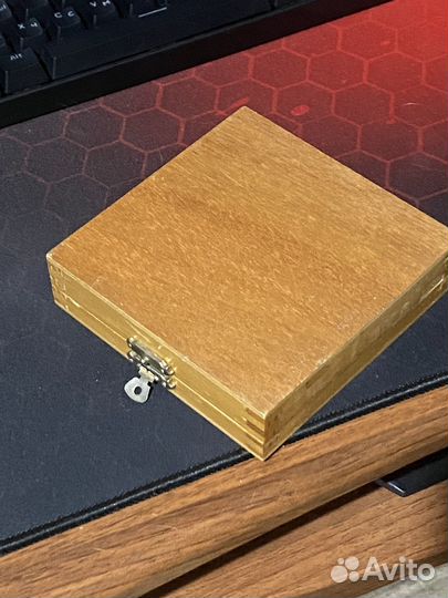 Коробка деревянная с замком