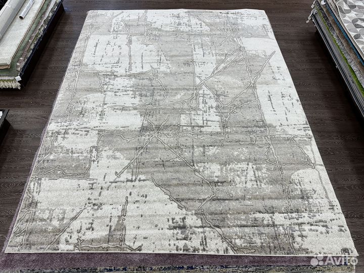 Ковёр новый 3х4м