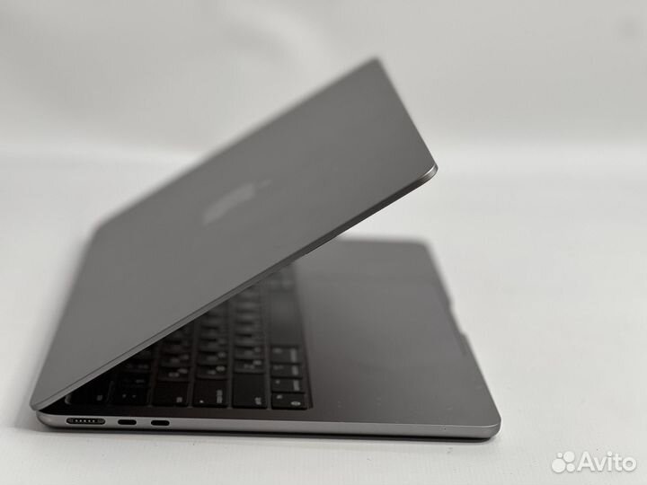 MacBook Air 13 2022 m2/8gb/512ssd