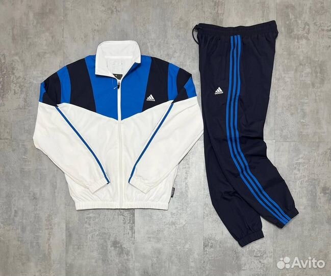 Adidas спортивный костюм моданый (топ 2024)