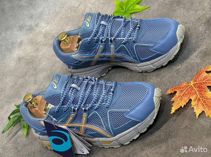 Кроссовки asics