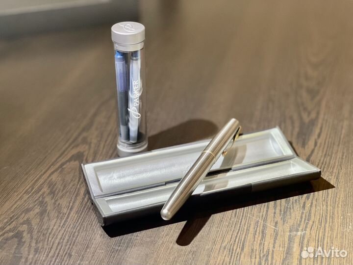 Перьевая ручка parker