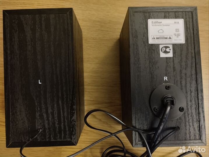 Активные колонки Edifier R 18