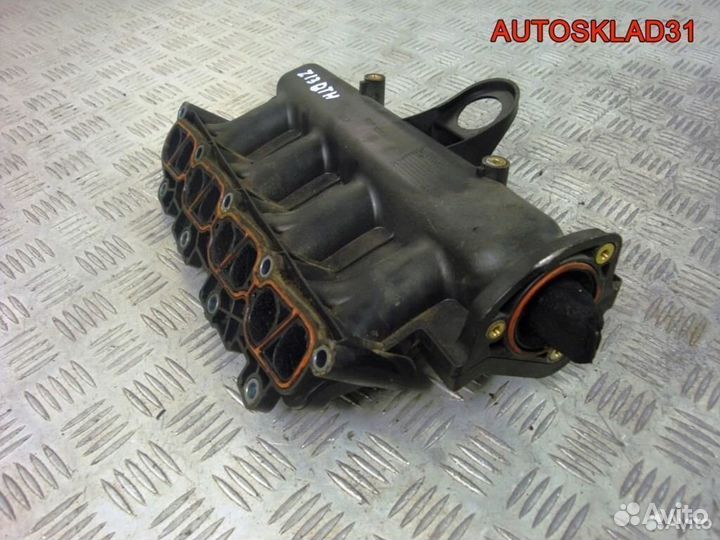 Коллектор впускной Opel Astra H 55189595