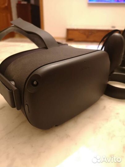 Шлем виртуальной реальности Oculus Qwest 1 64GB