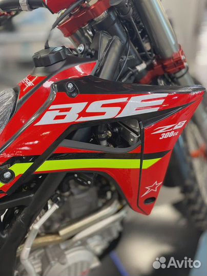 Мотоцикл кроссовый BSE Z8 Rapid Red