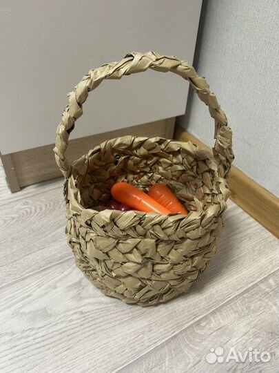 Корзина плетеная