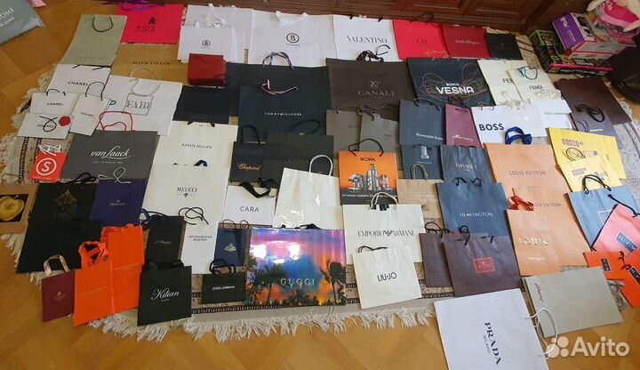 Брендовые пакеты и коробки