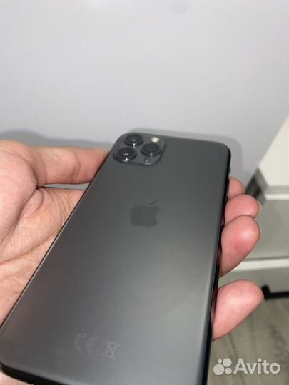 iPhone 11 Pro, 64 ГБ