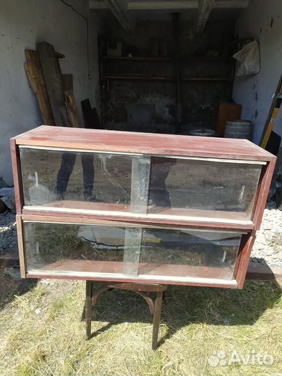 Полка для книг