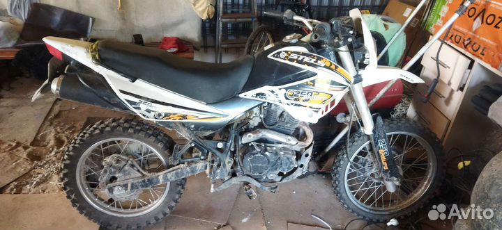 Stels enduro 250