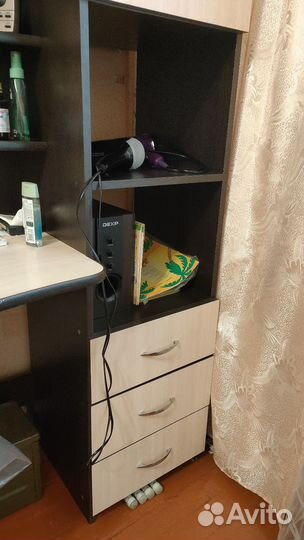 Компьютерный стол