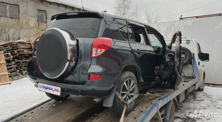 Кнопка помощи спуска со склона Toyota RAV4 (XA30) 84988-42020