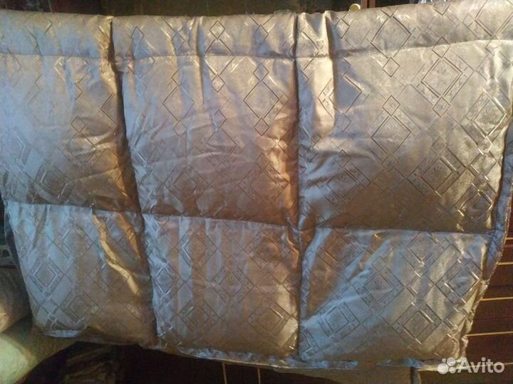 Одеяло пуховое