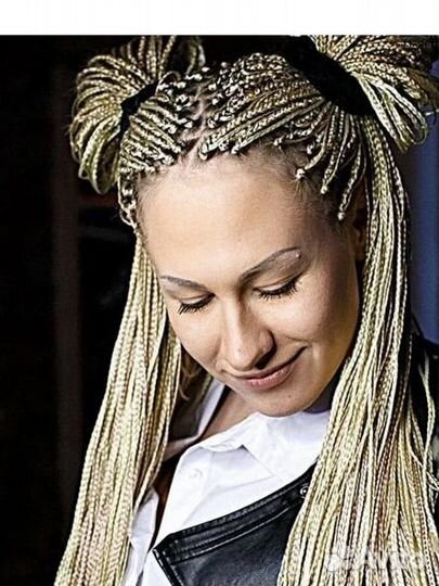 Модель на брейды, дреды, косы, причёски афро, зизи