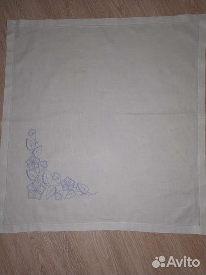 Винтажная салфетка с вышивкой