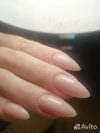 Маникюр, педикюр, шугаринг в салоне