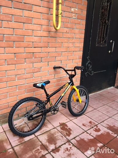 Детский велосипед BMX GT Mach One Junior Team