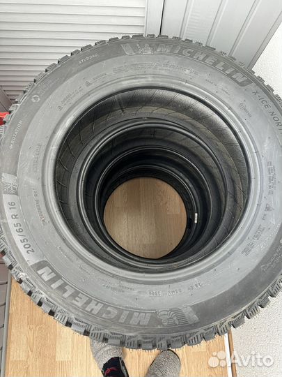 Michelin X-Ice North 4 205/65 R16 99T