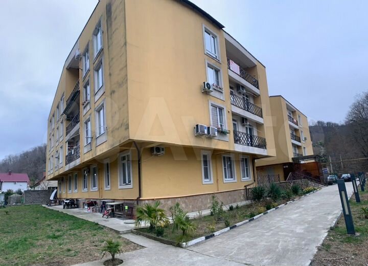 4-к. квартира, 97 м², 4/4 эт.