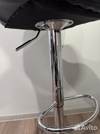 Барный стул