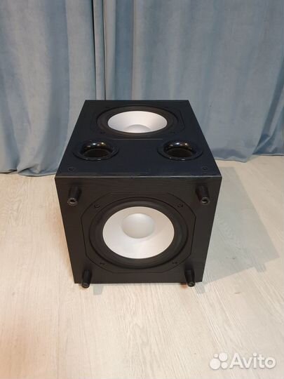 Сабвуфер Monitor Audio FB 210