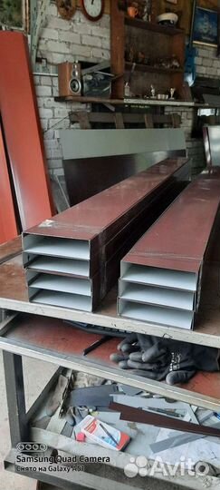 Доборные элементы из жести разного цвета