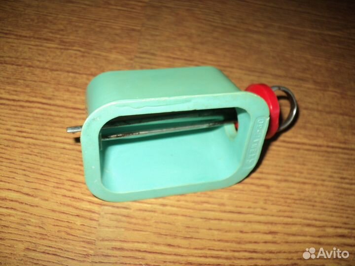 Зажим для зубной пасты СССР