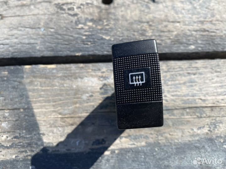 Кнопка обогрева стекла Kia Spectra