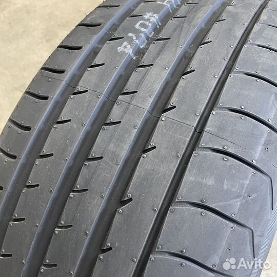 Yokohama Advan Sport V105S 245/40 R19 Y