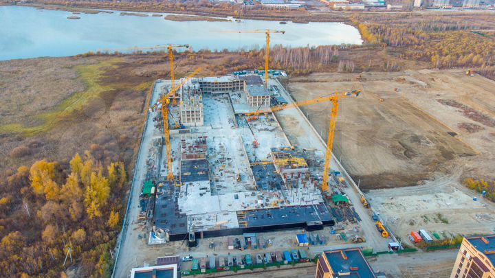 4-к. квартира, 139,5 м², 10/15 эт.