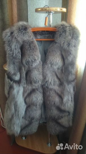 Меховой жилет